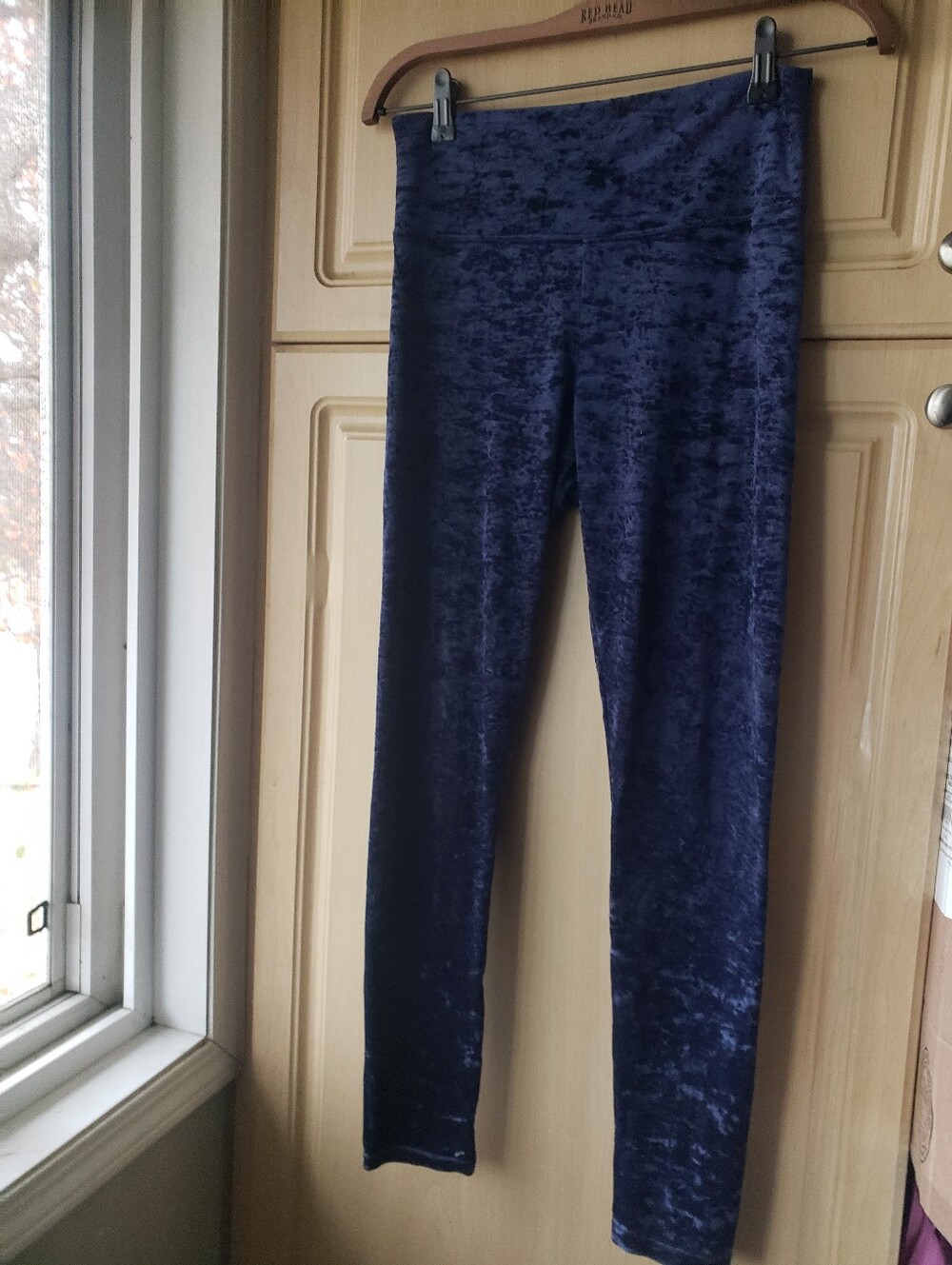 TNA Atmosphere Crushed Velvet  Leggings in Navy Blue